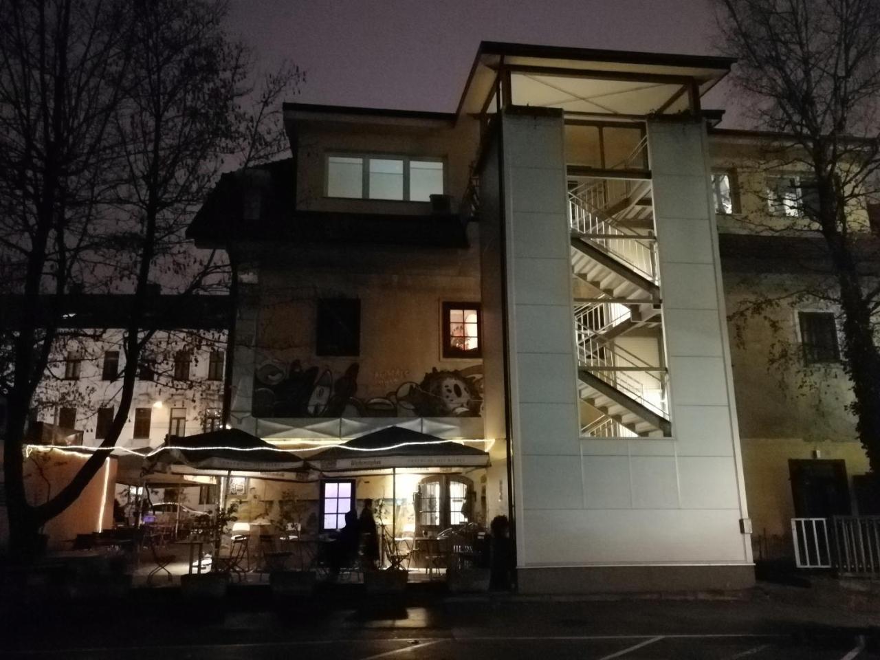 Flex Apartments Tour As Laibach Exterior foto